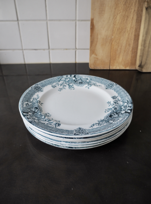 Set of 6 Longwy dessert plates, Watteau model