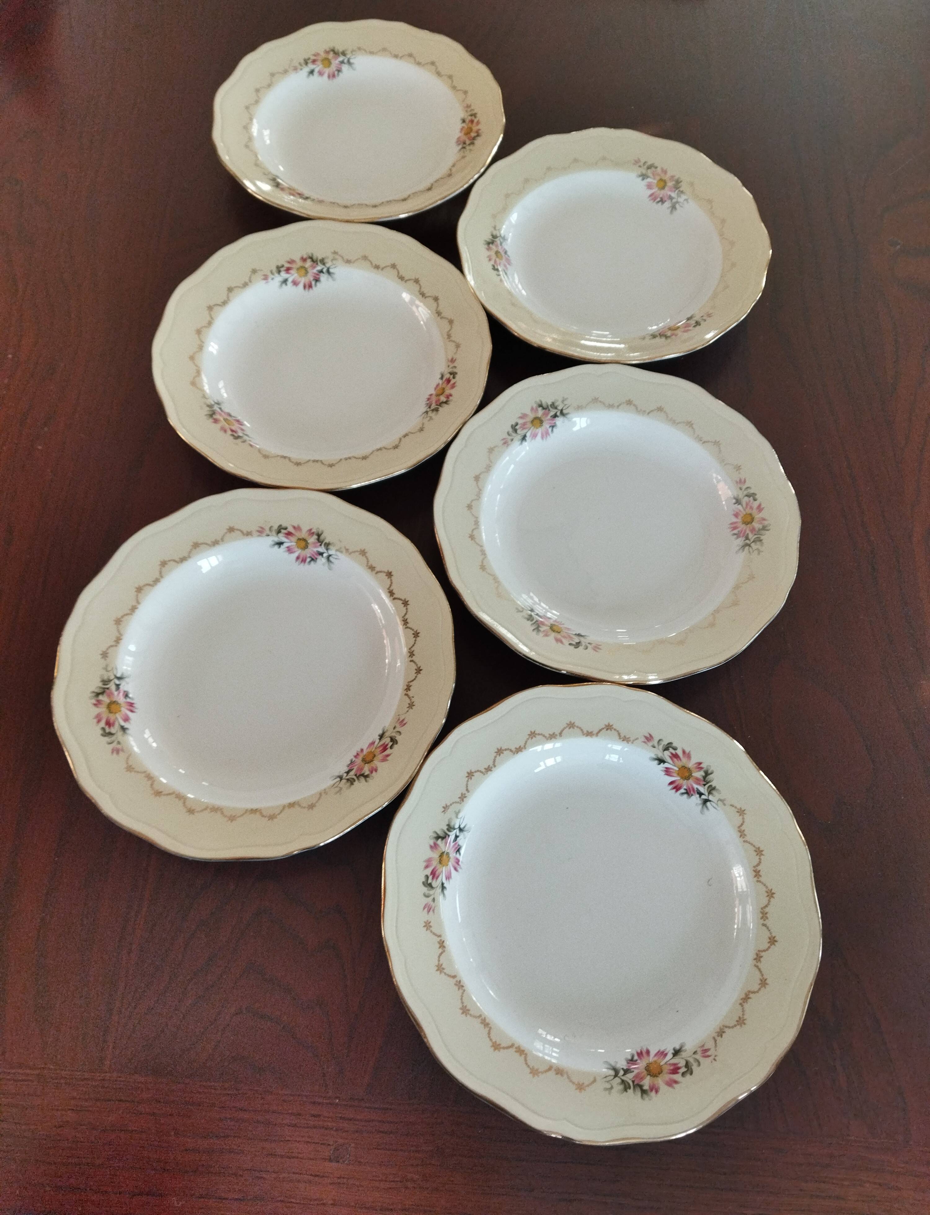 6 L’Amandinoise soup plates