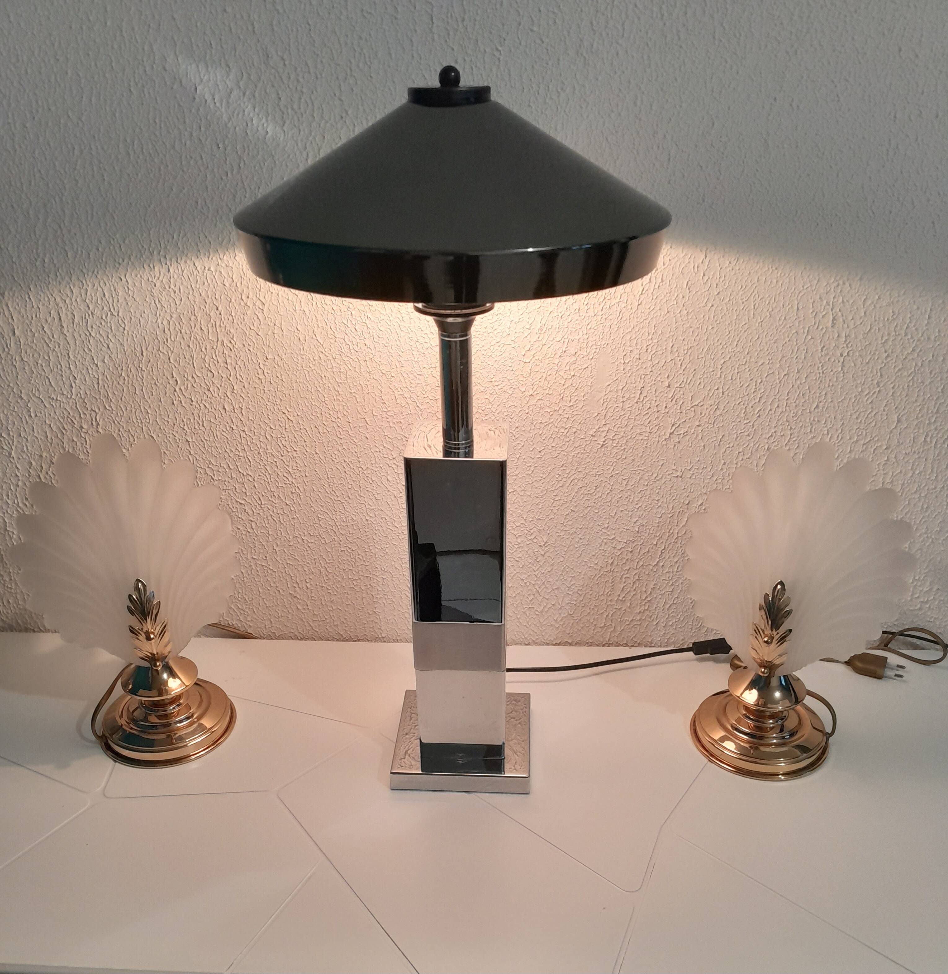 Grande lampe en acier chromé vintage 1990