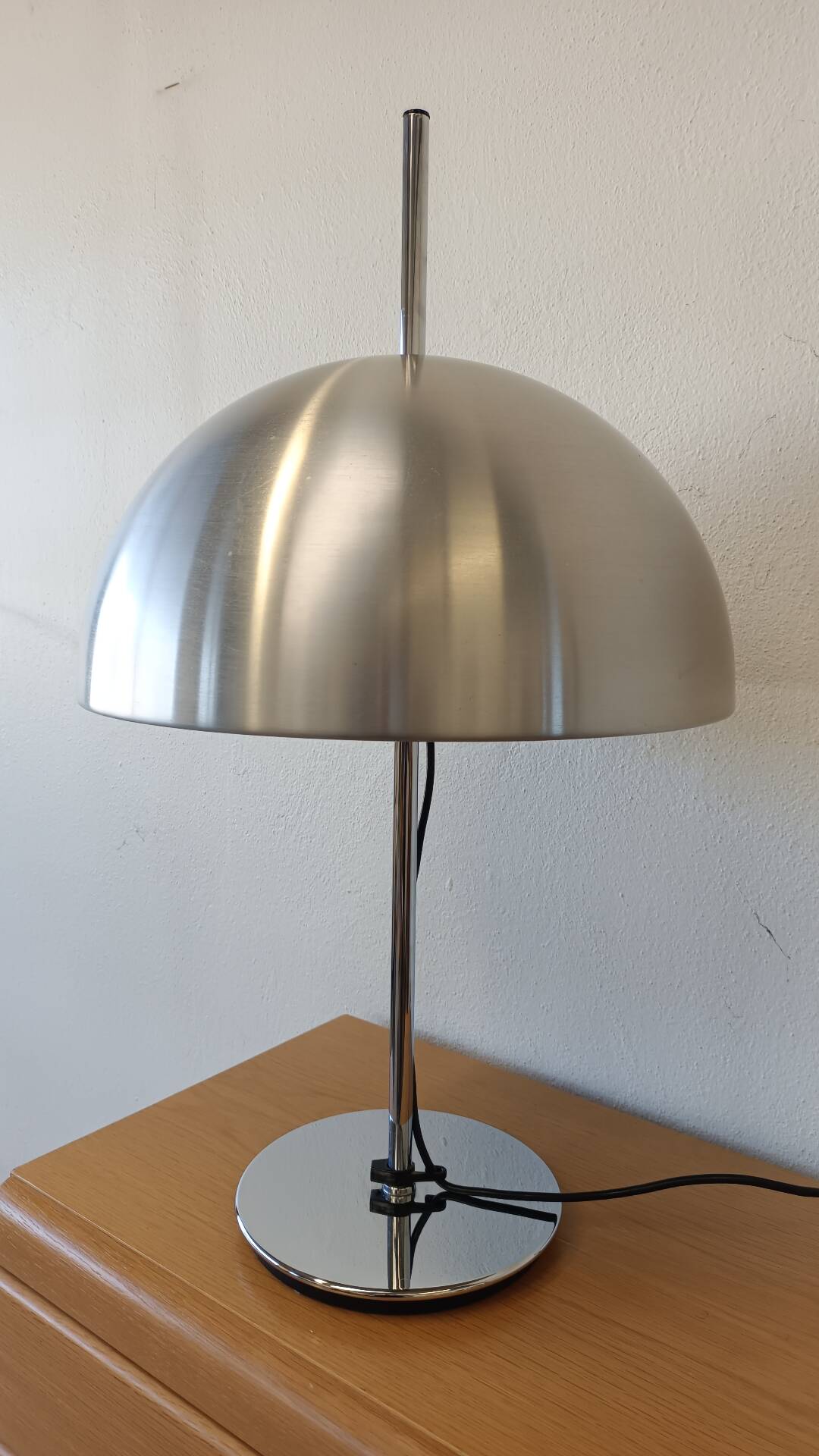 Aluminium mushroom lamp