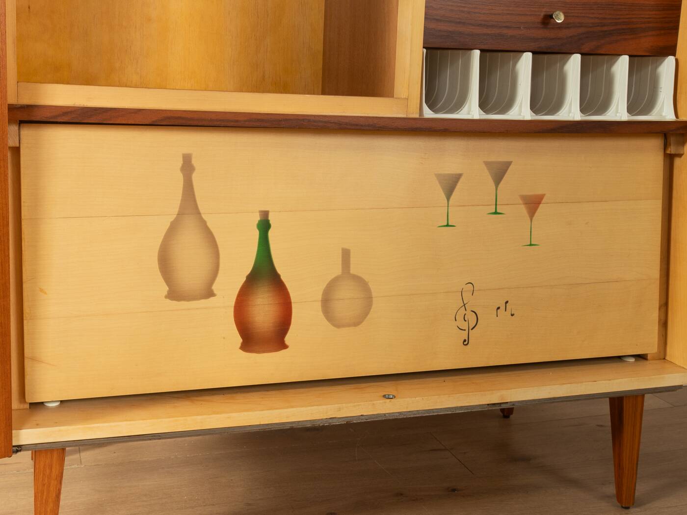 Unique home bar from the 1950s