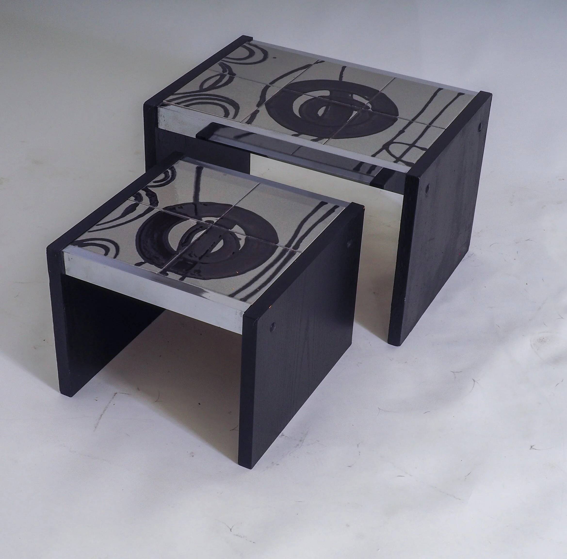 Set of 2 tiled nesting side tables