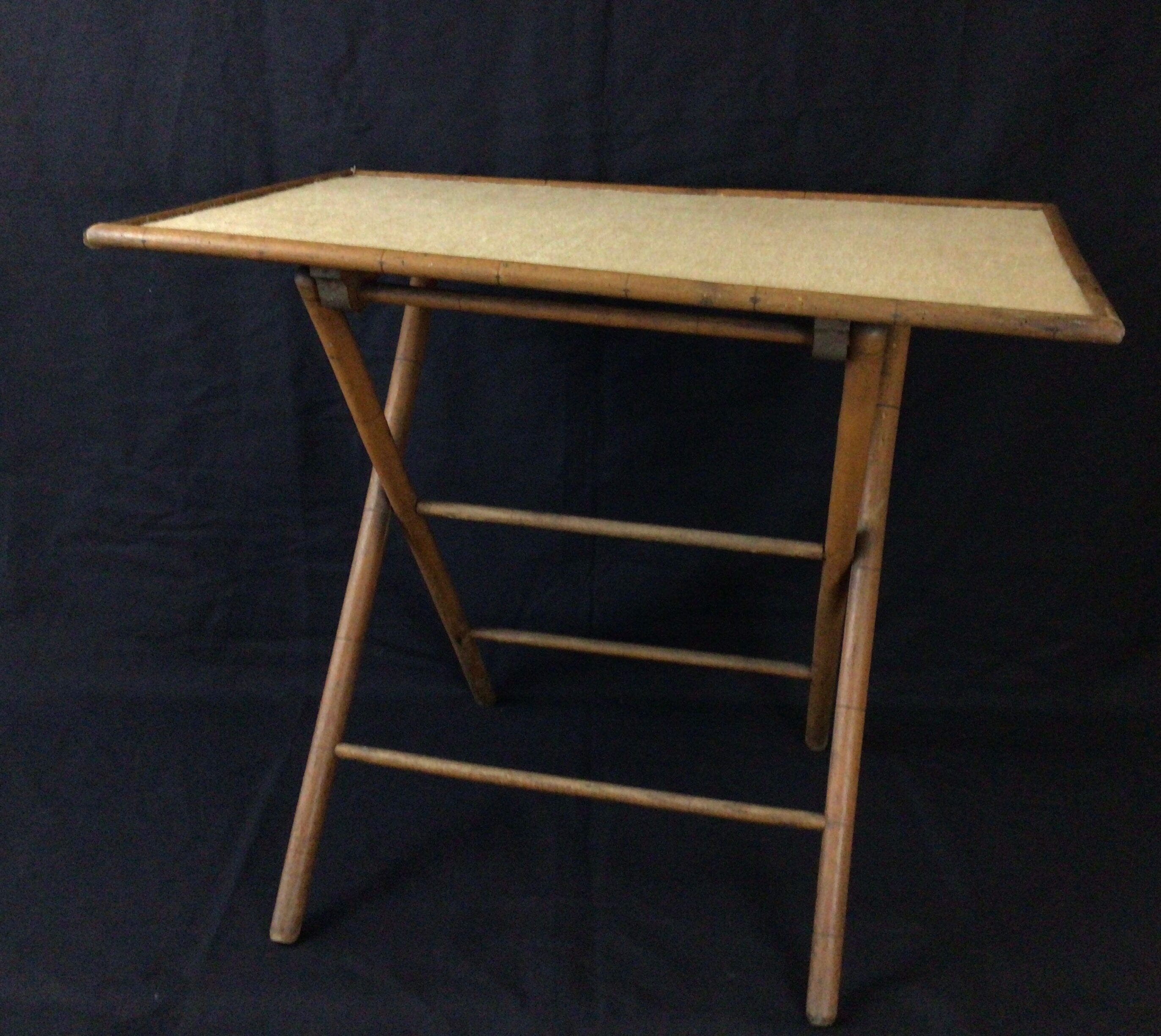 Folding wooden table bamboo way