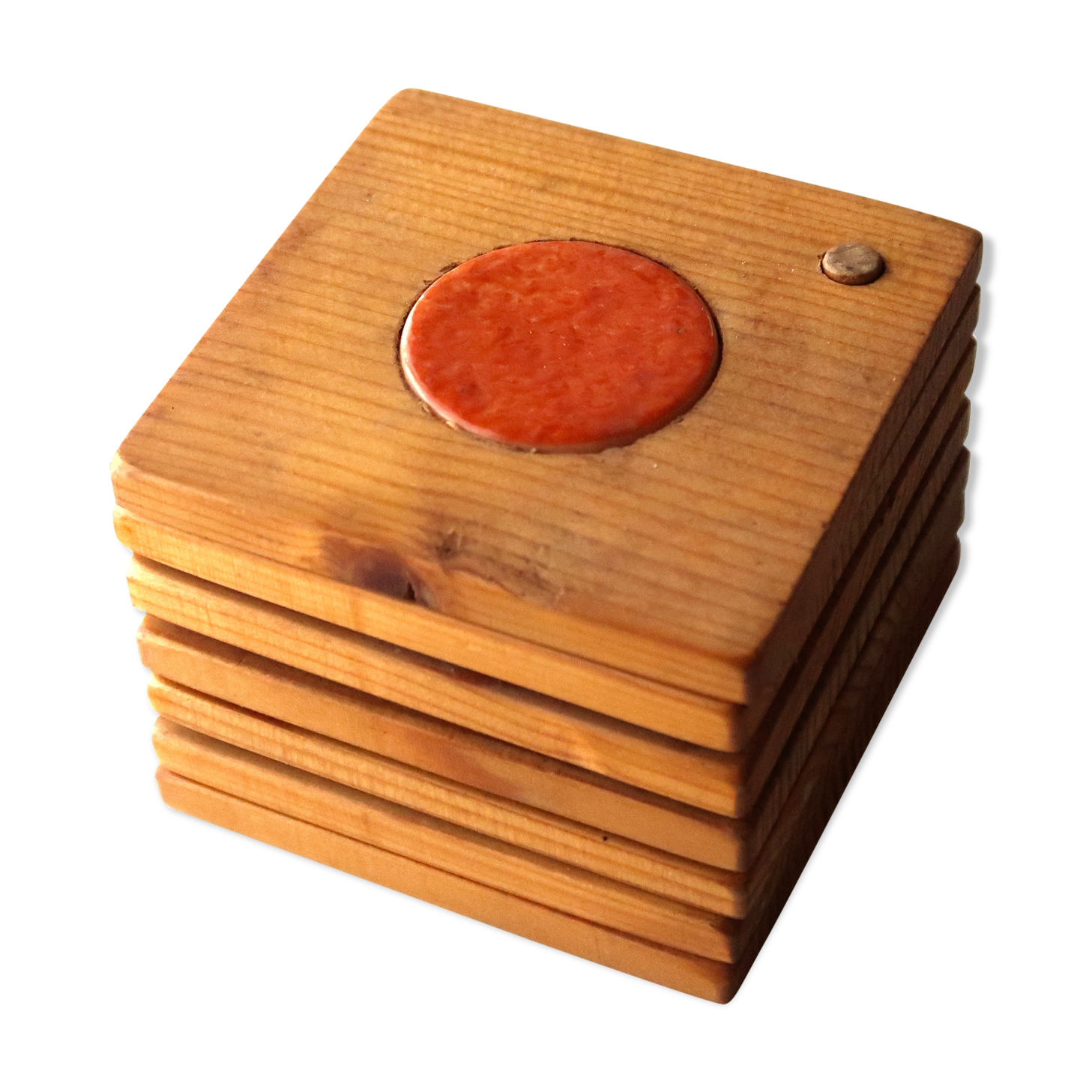 Six coasters in wood and orange ceramic, 70s