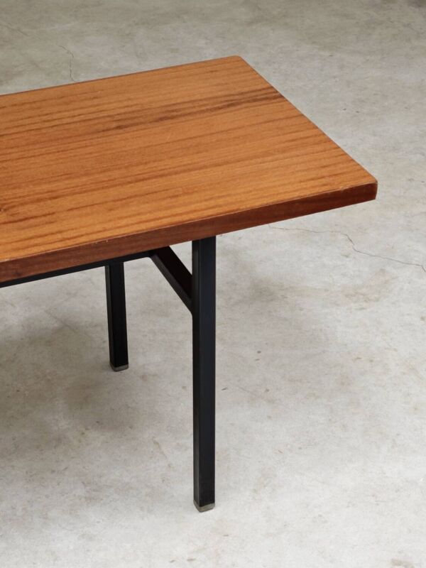 Table basse en métal et bois, ex Tchécoslovaquie 1970