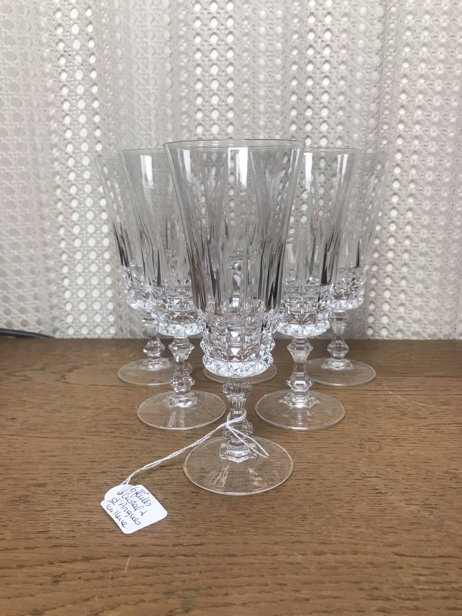 Arques crystal champagne flutes, Tuileries model