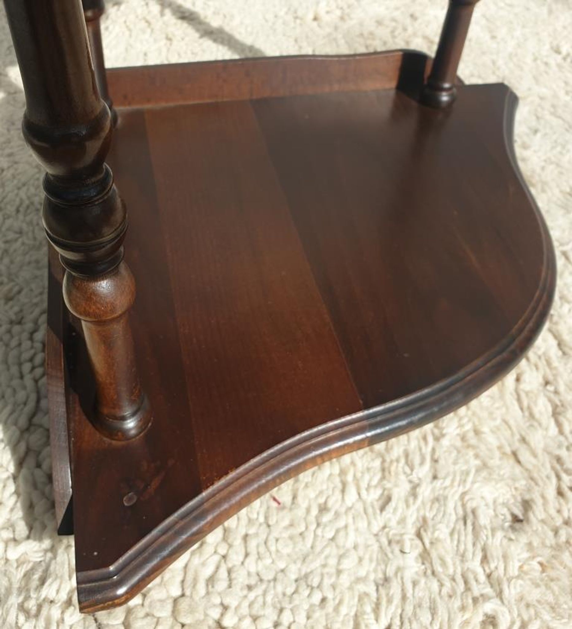 Wall-mounted corner display with 3 mahogany shelves