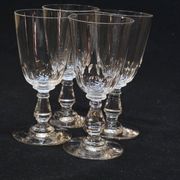 4 anciens verres a vin en cristal taillé baccarat ? saint louis ?