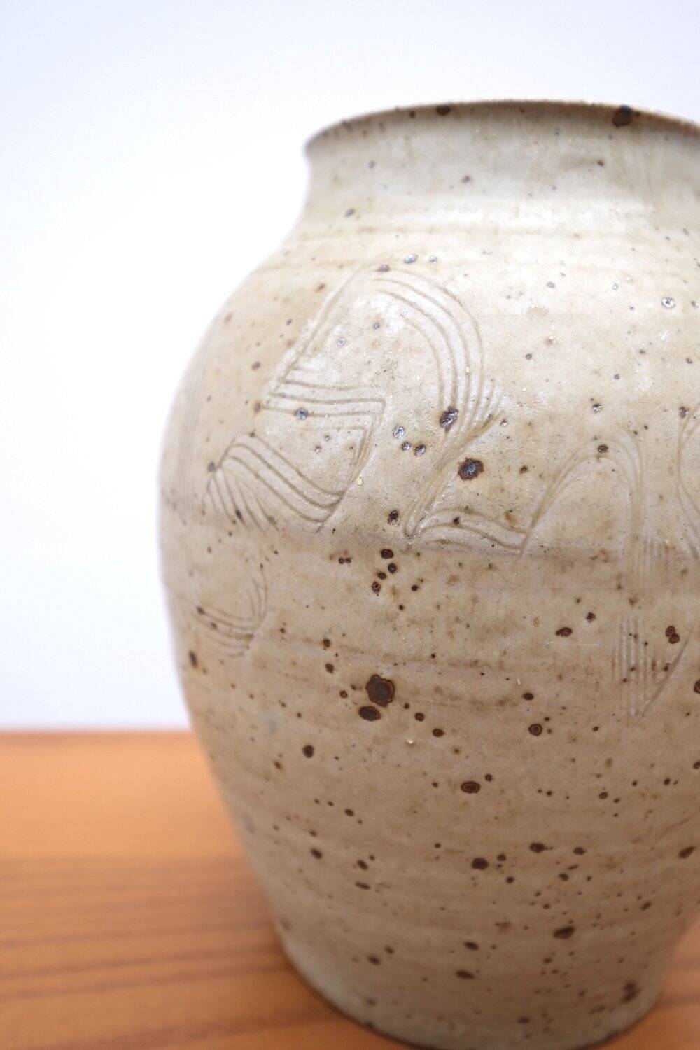Signed ceramic vase, 1970