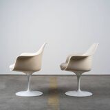 Eero Saarinen - Knoll Tulip armchairs