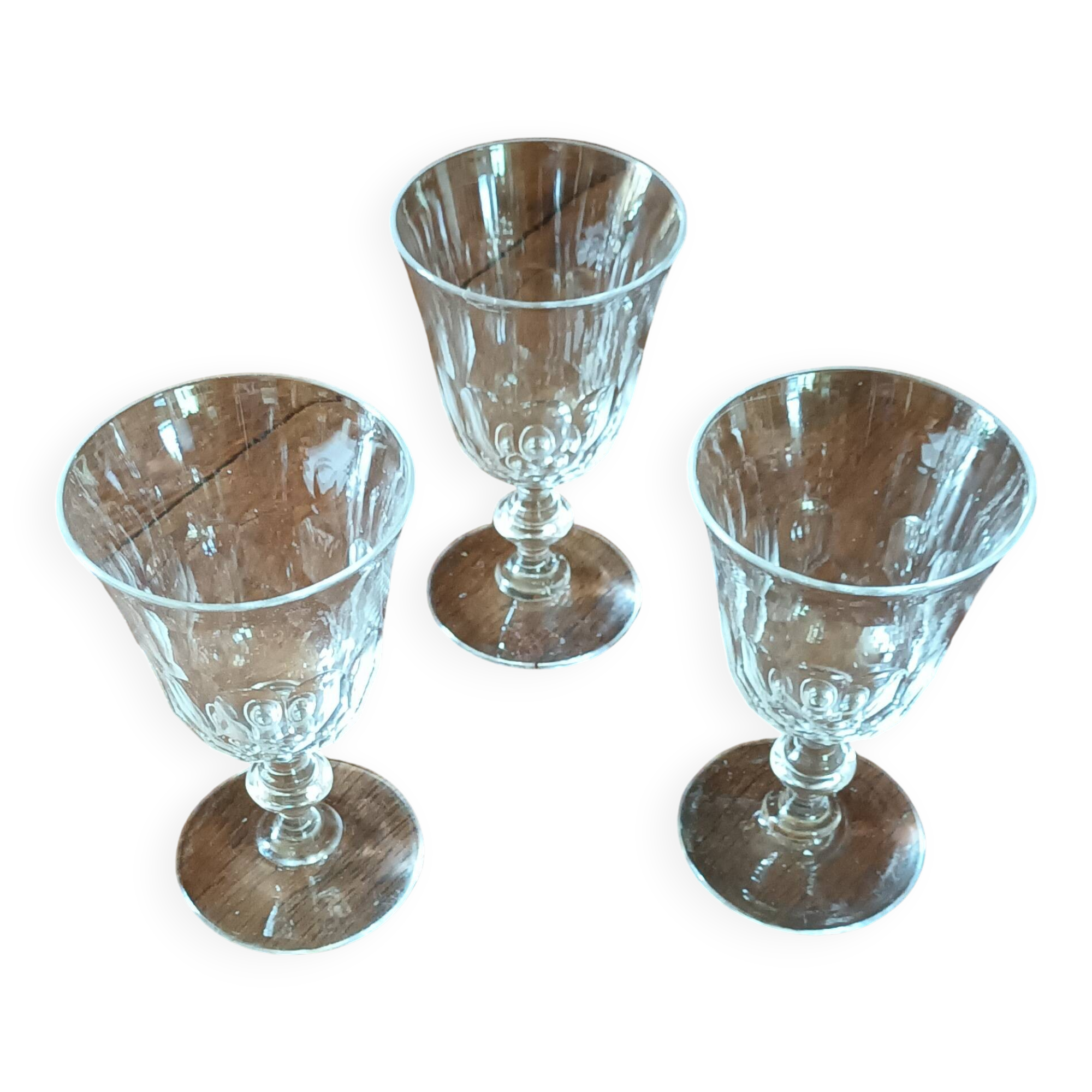 3 crystal glasses