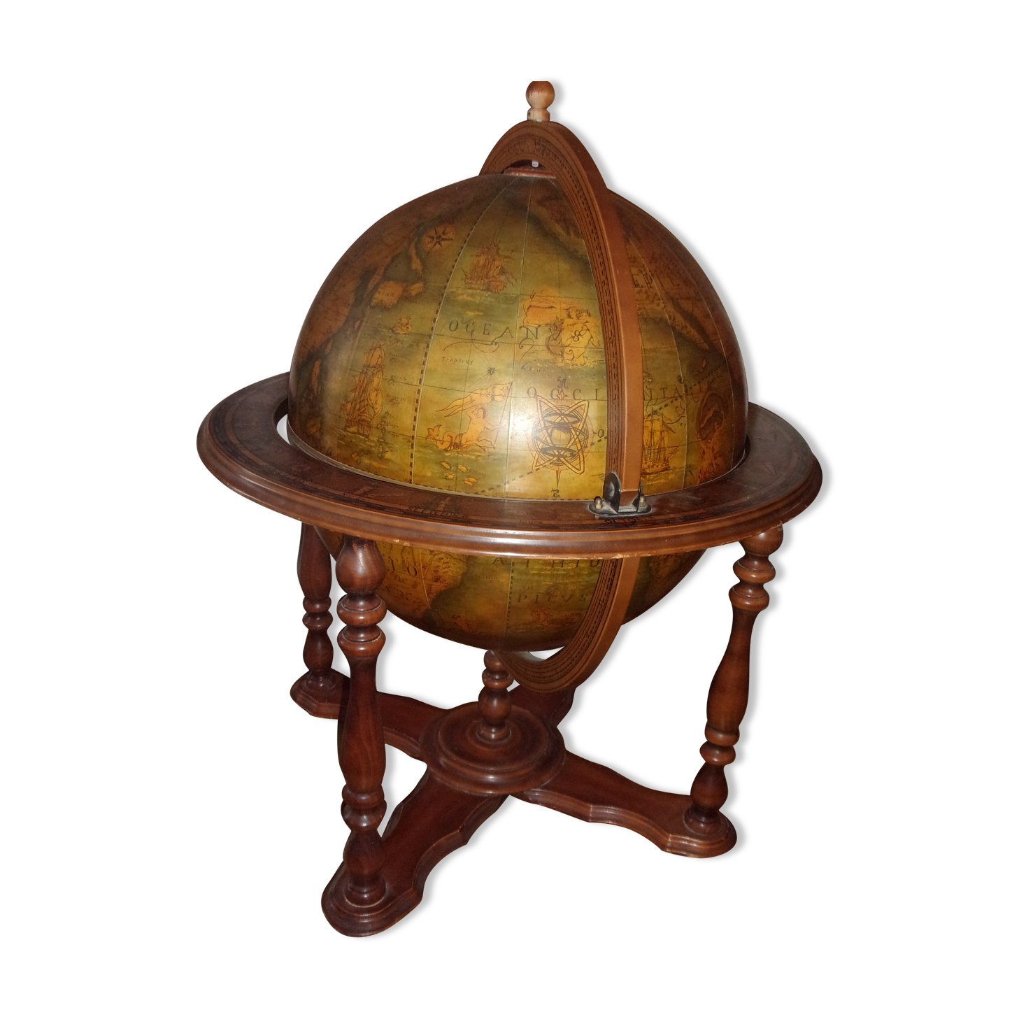Vintage rolling bar globe