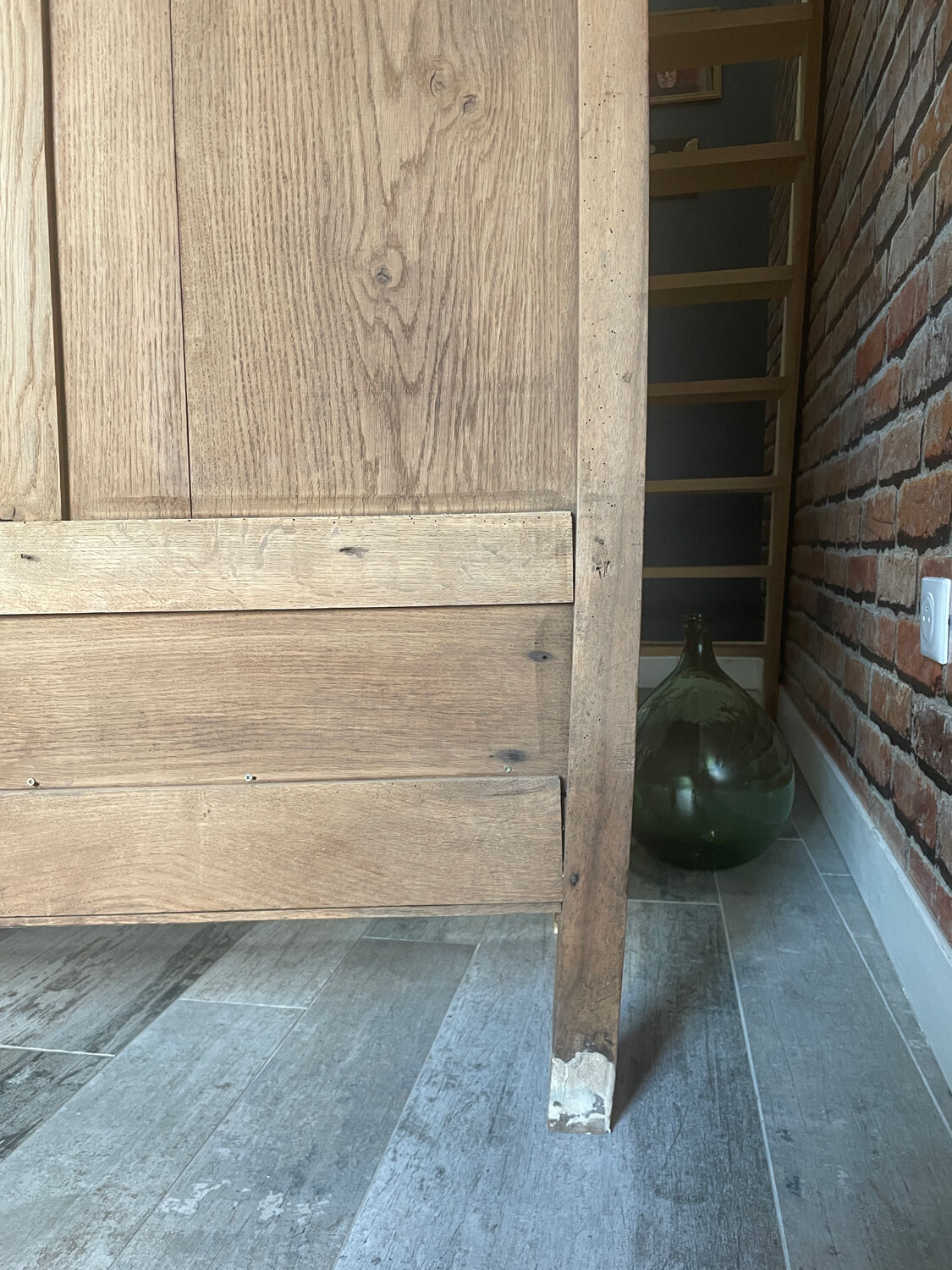 Cabinet without door