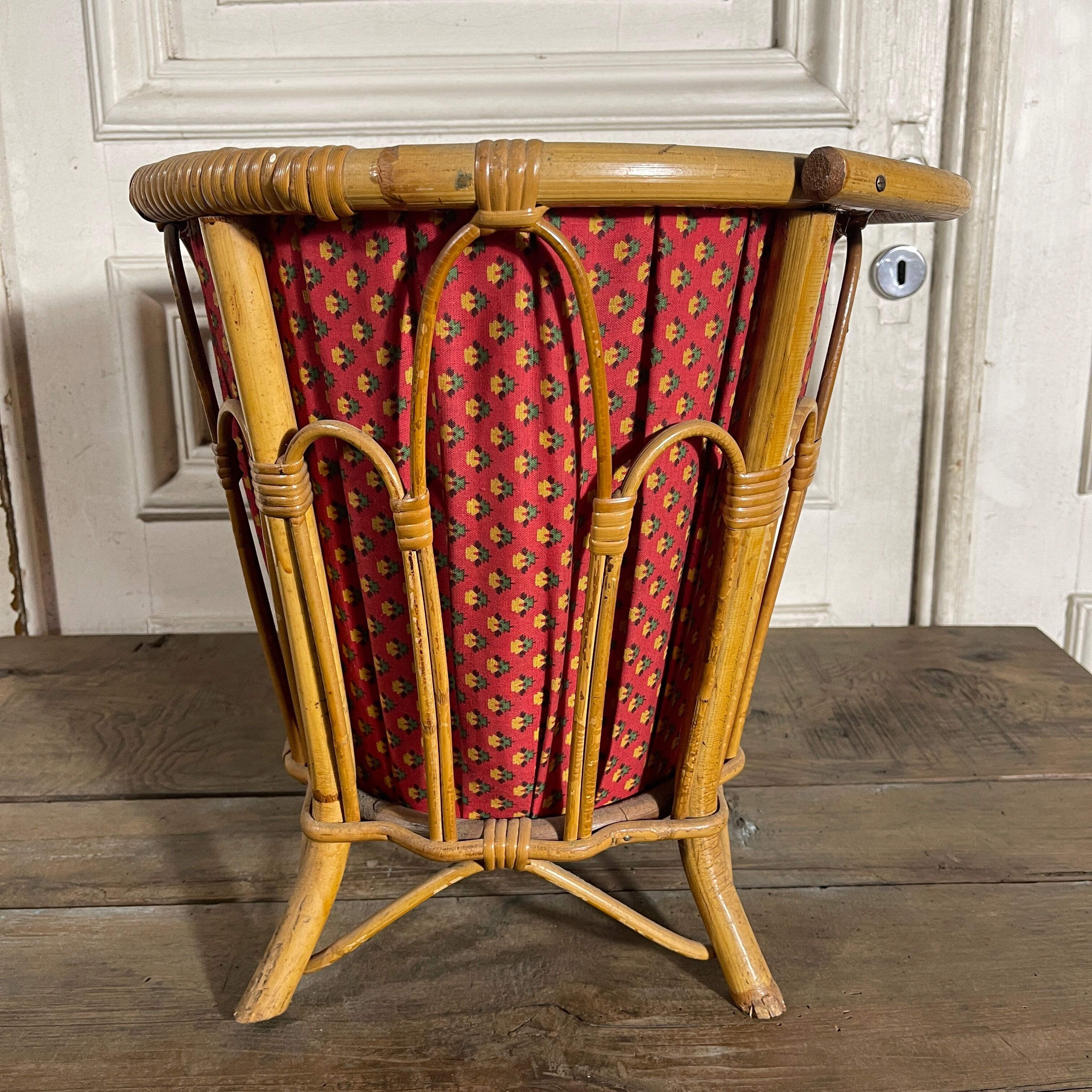 Vintage rattan worker