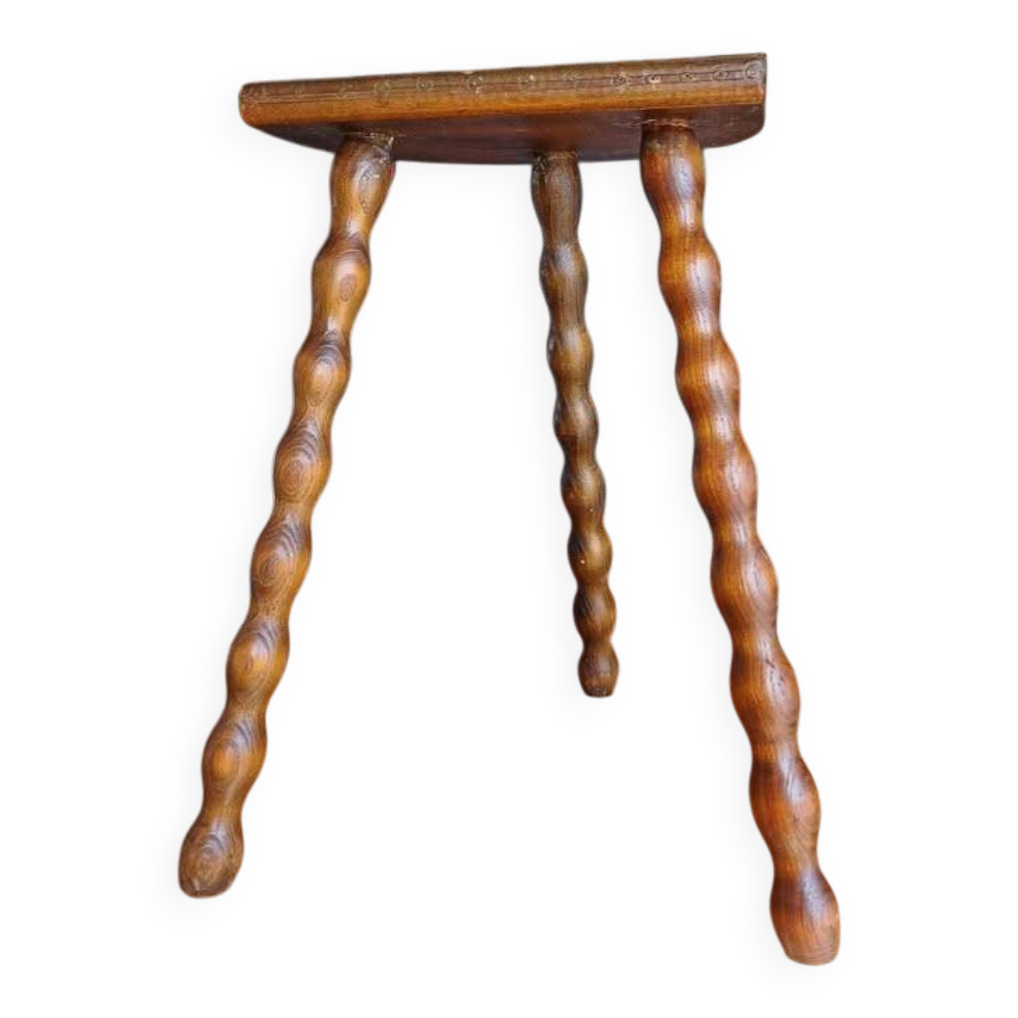Vintage tripod stool – Twisted legs –