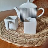 Coffee maker with duo cups