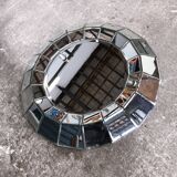 Bevelled mirror