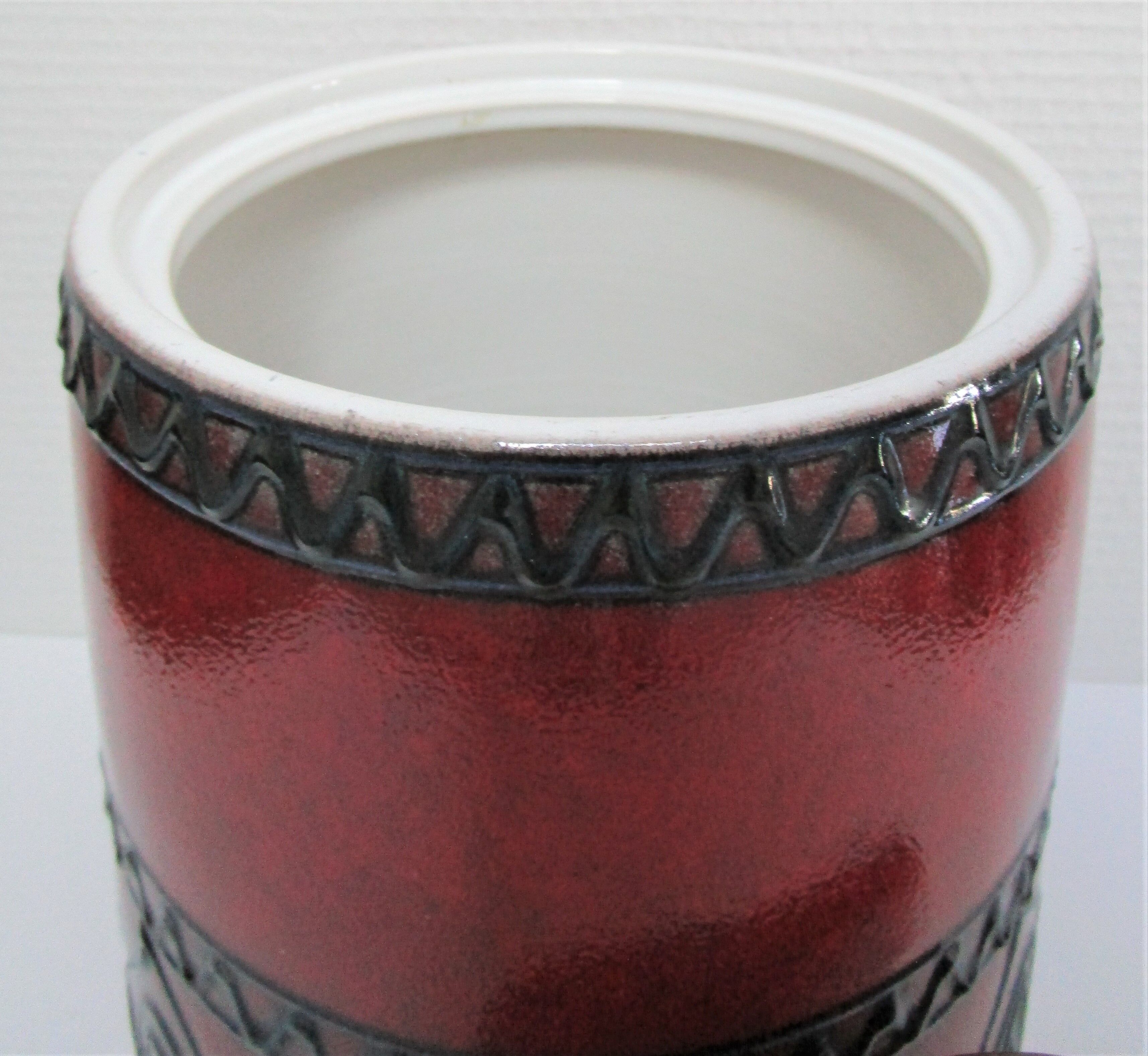 Enamelled ceramic pot with wood lid German design 70s