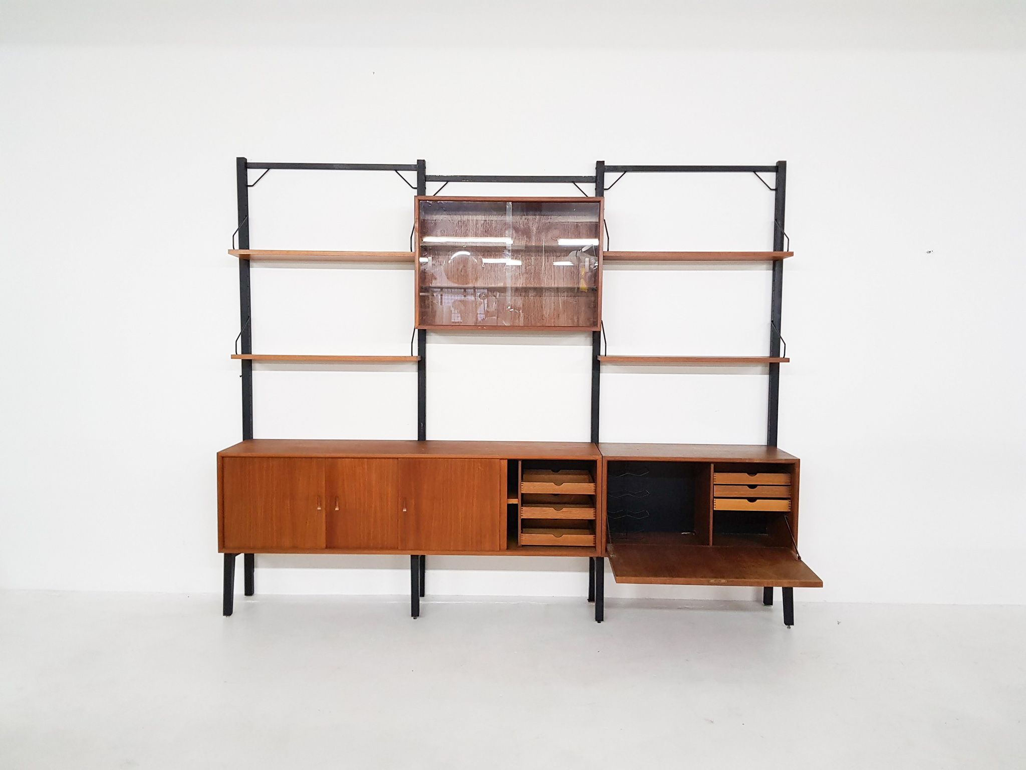 Bibliothèque de Poul Cadovius pour Royal System, Danemark années 1950
