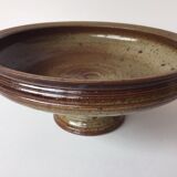 Fruit cut on a Gres foot