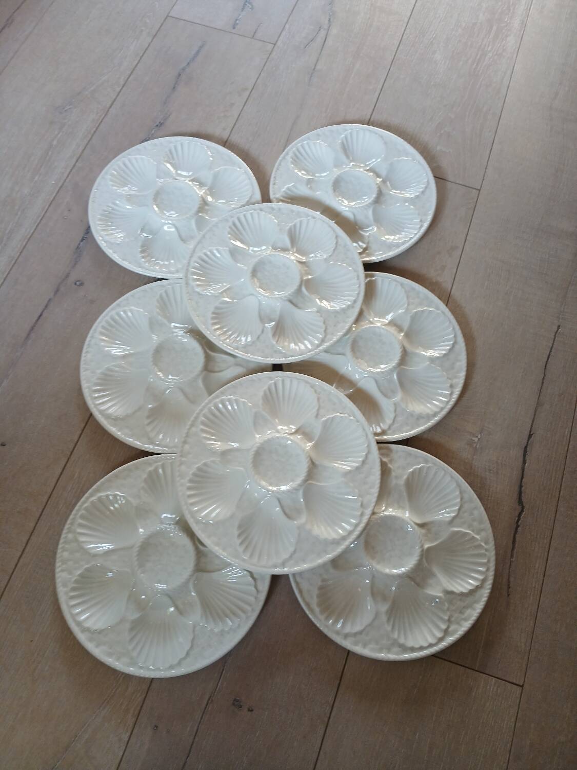 8 old Longchamp oyster plates