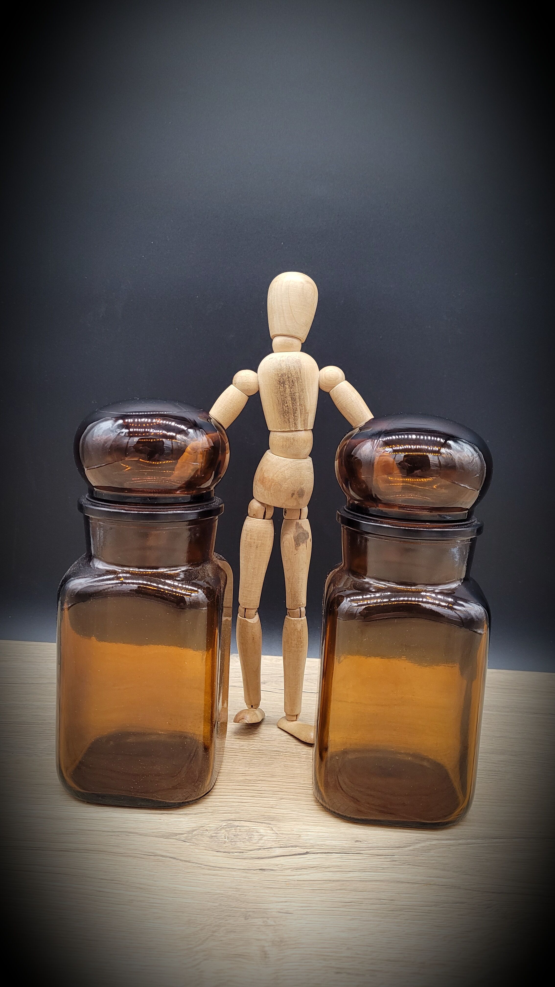 Duo apothecary vials round cap