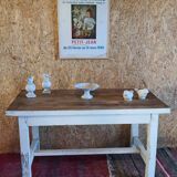 Farm table
