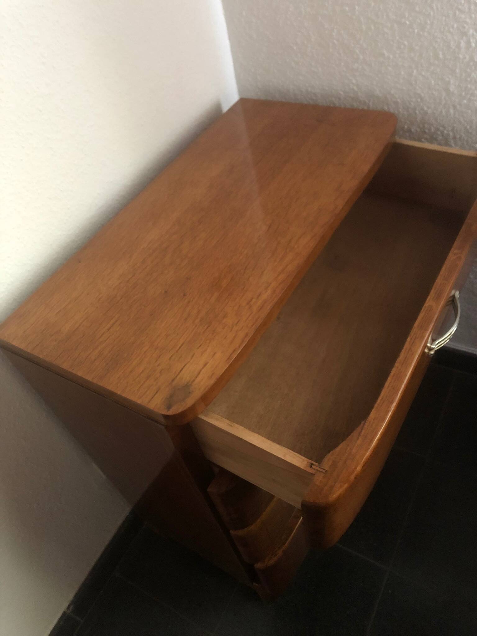 Art Deco chest of drawers