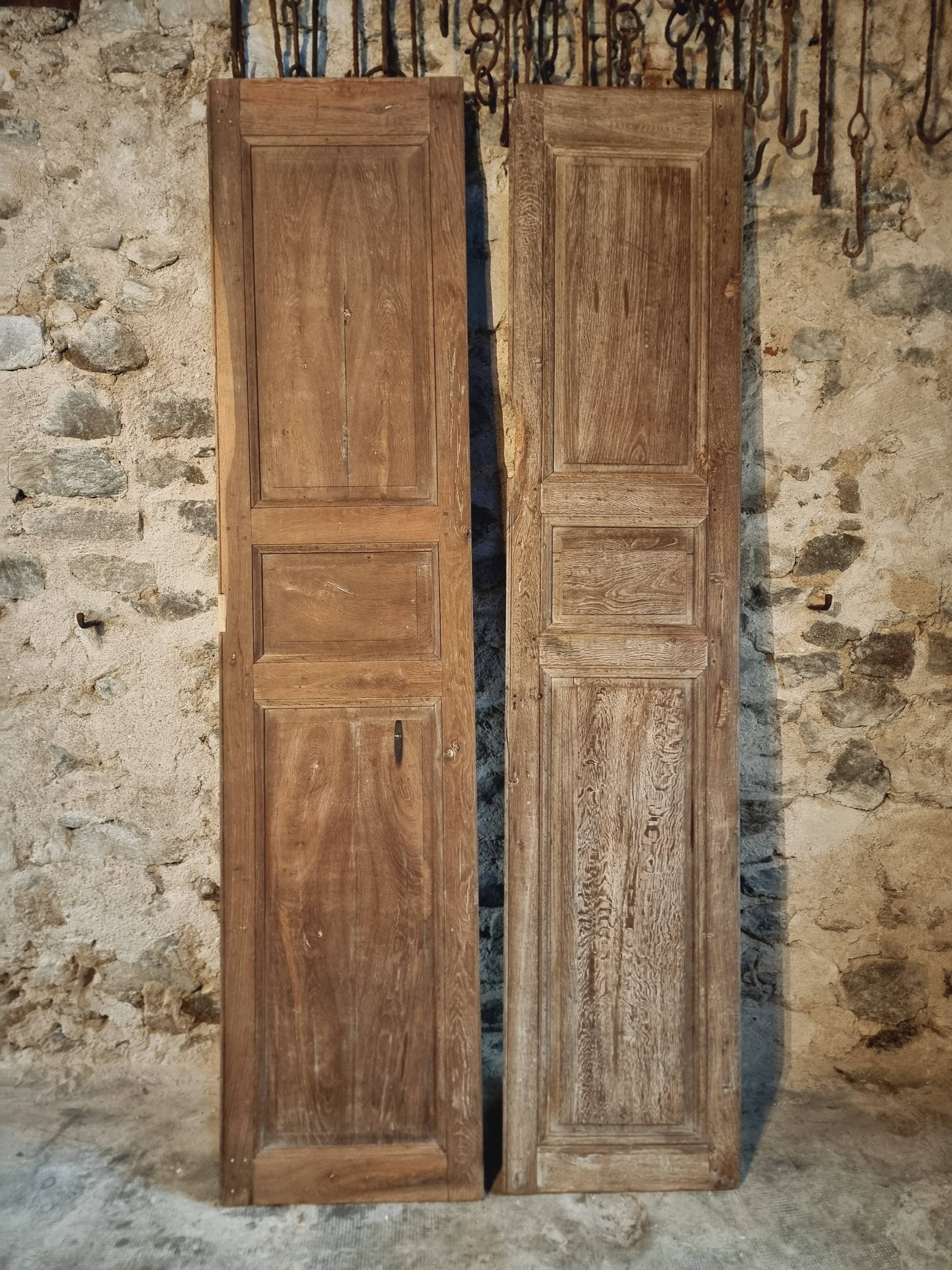 Pair of antique French oak doors – Late 19th century