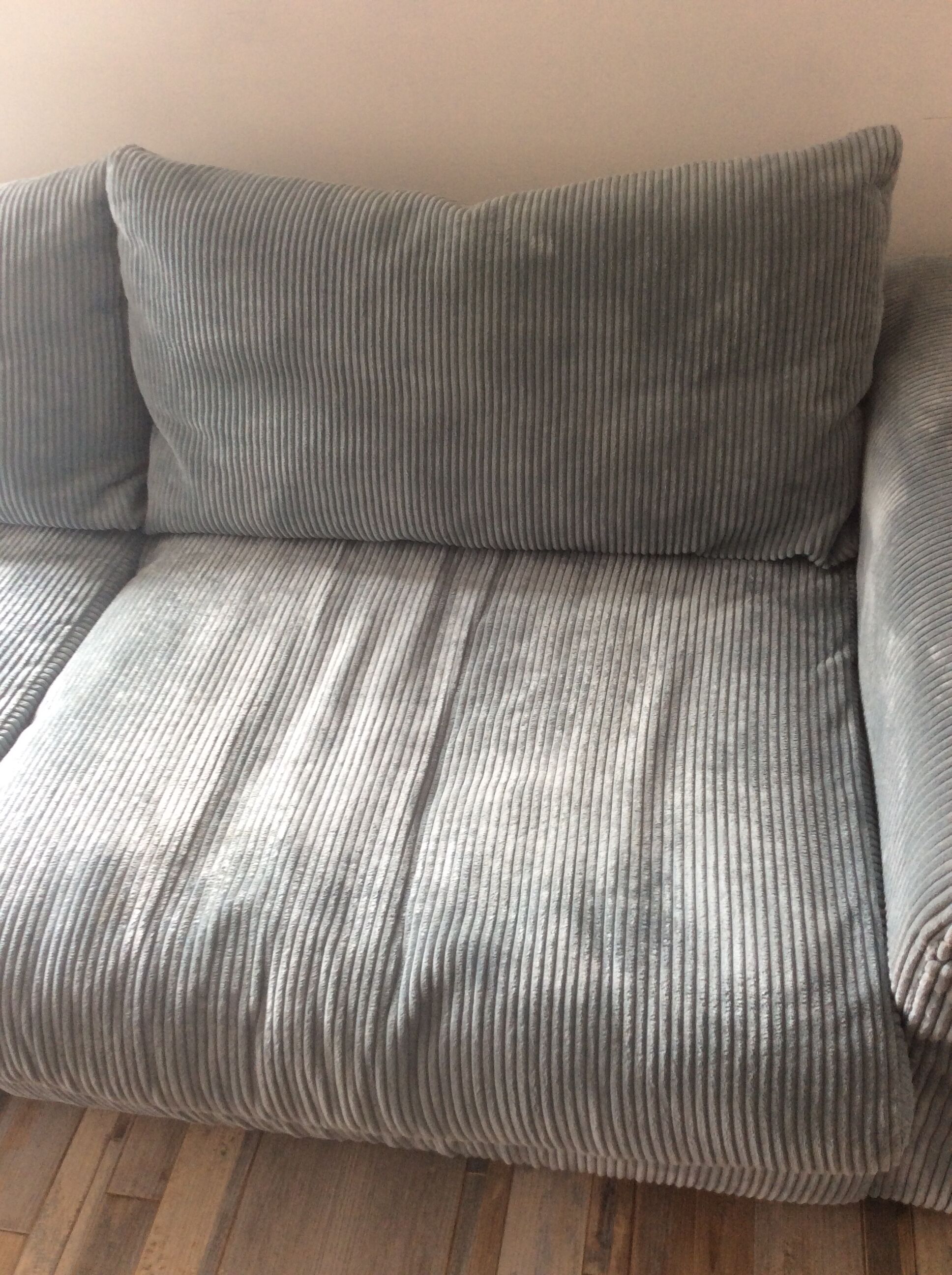 Sky blue ribbed 3-seater sofa