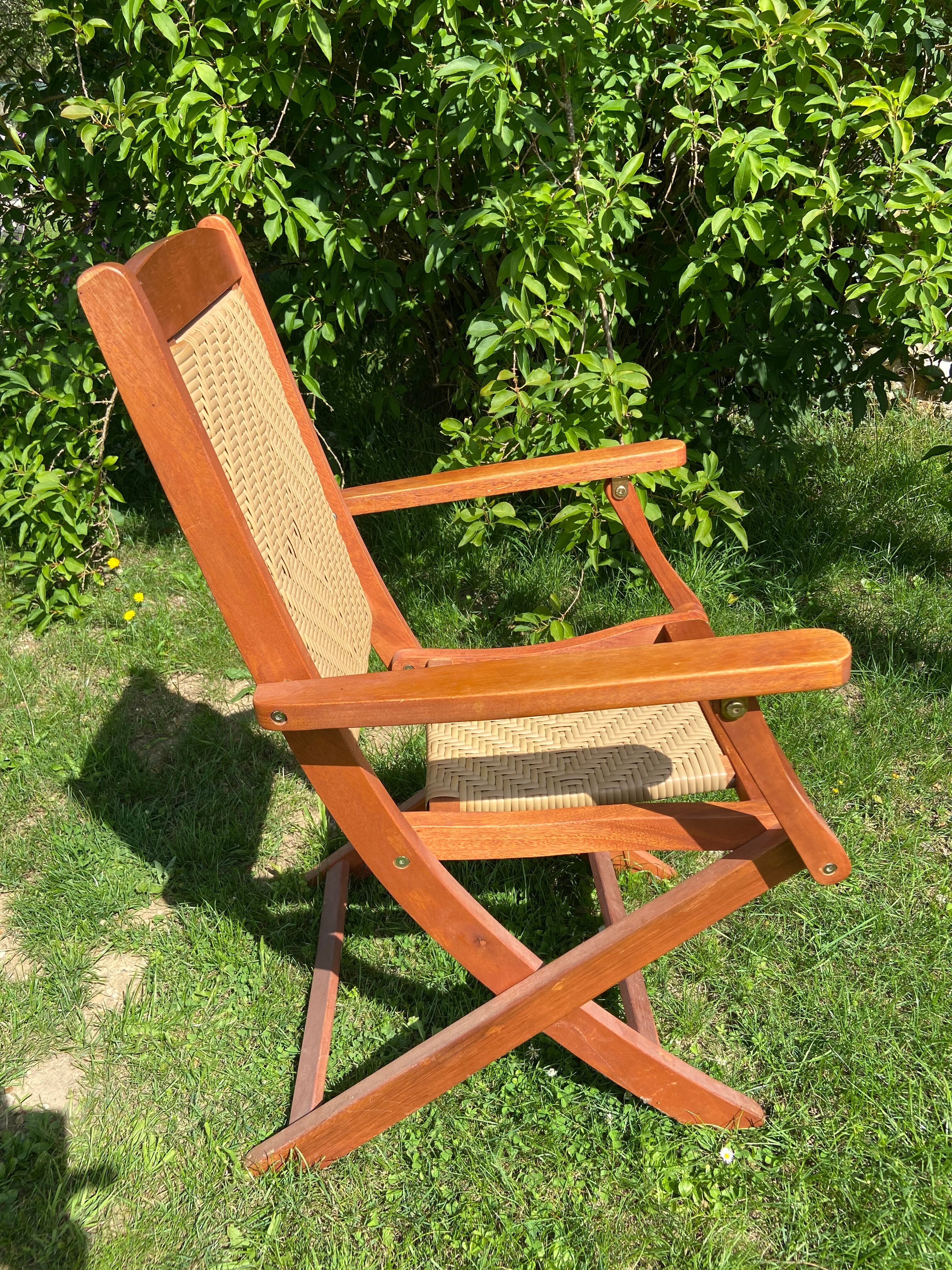 Folding chair