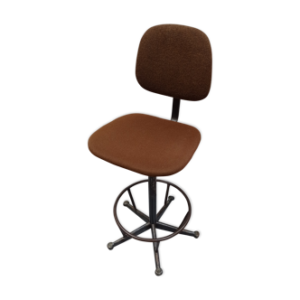 Adjustable workshop chair