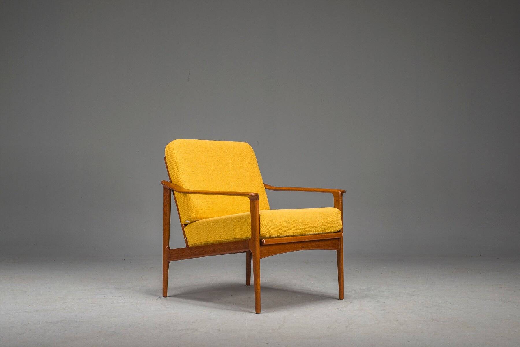 Chaise longue danoise du milieu du siècle en teck attribuée à Ib Kofod-Larsen, années 1960