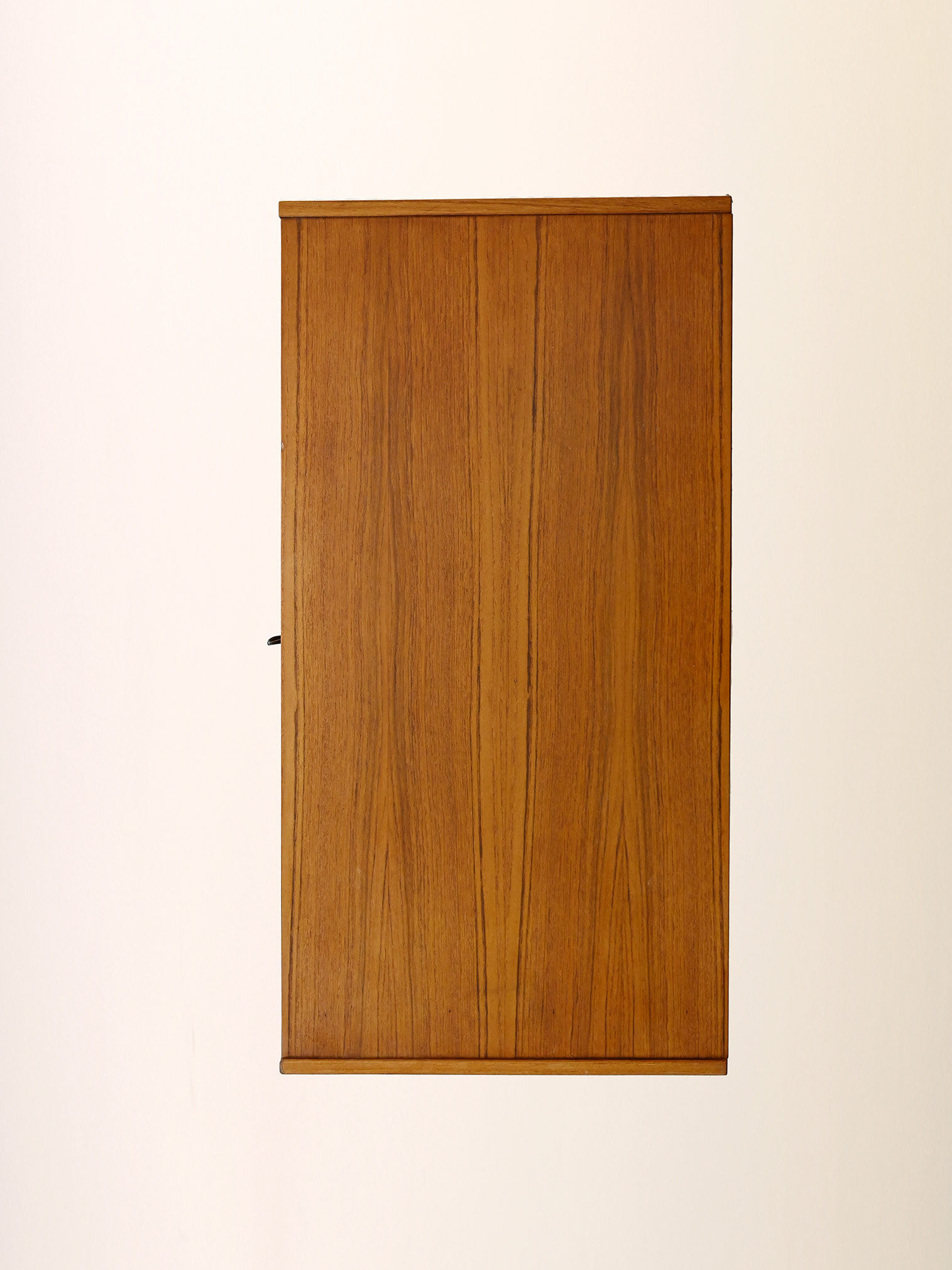 Scandinavian chest of drawers