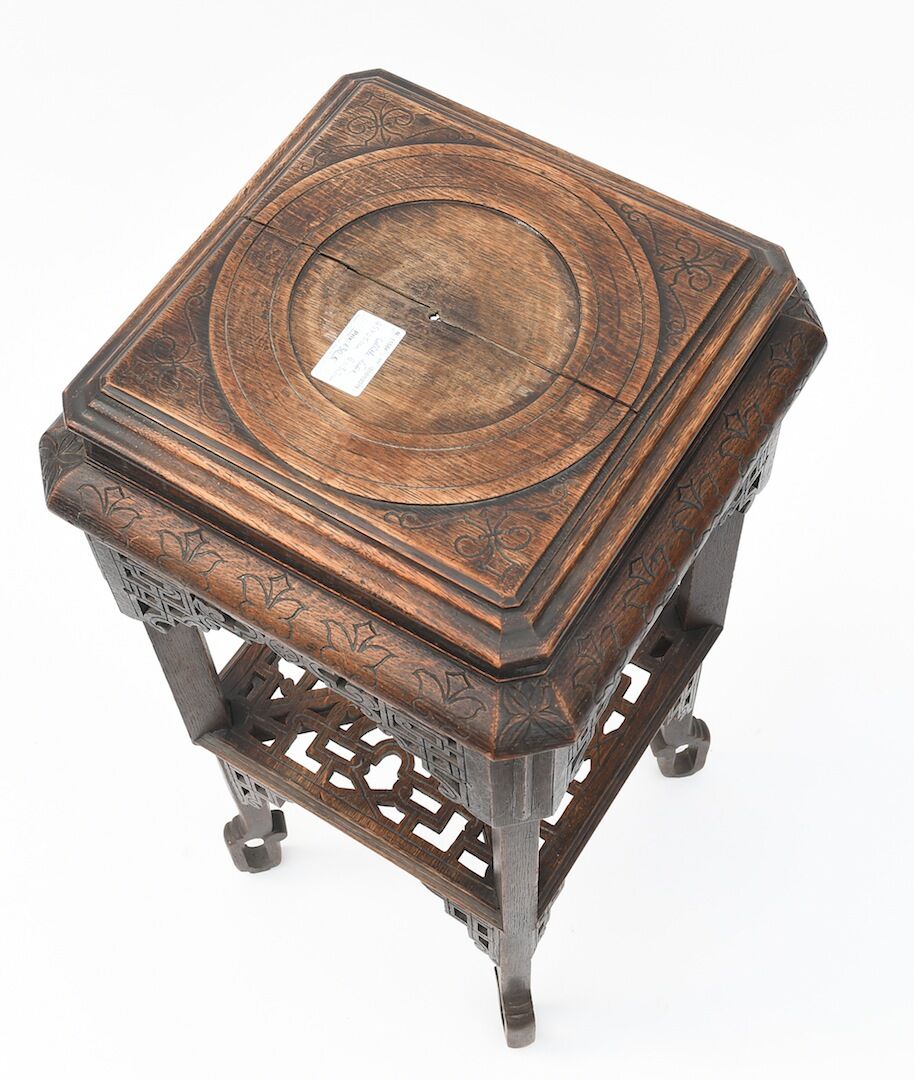 China-style side table