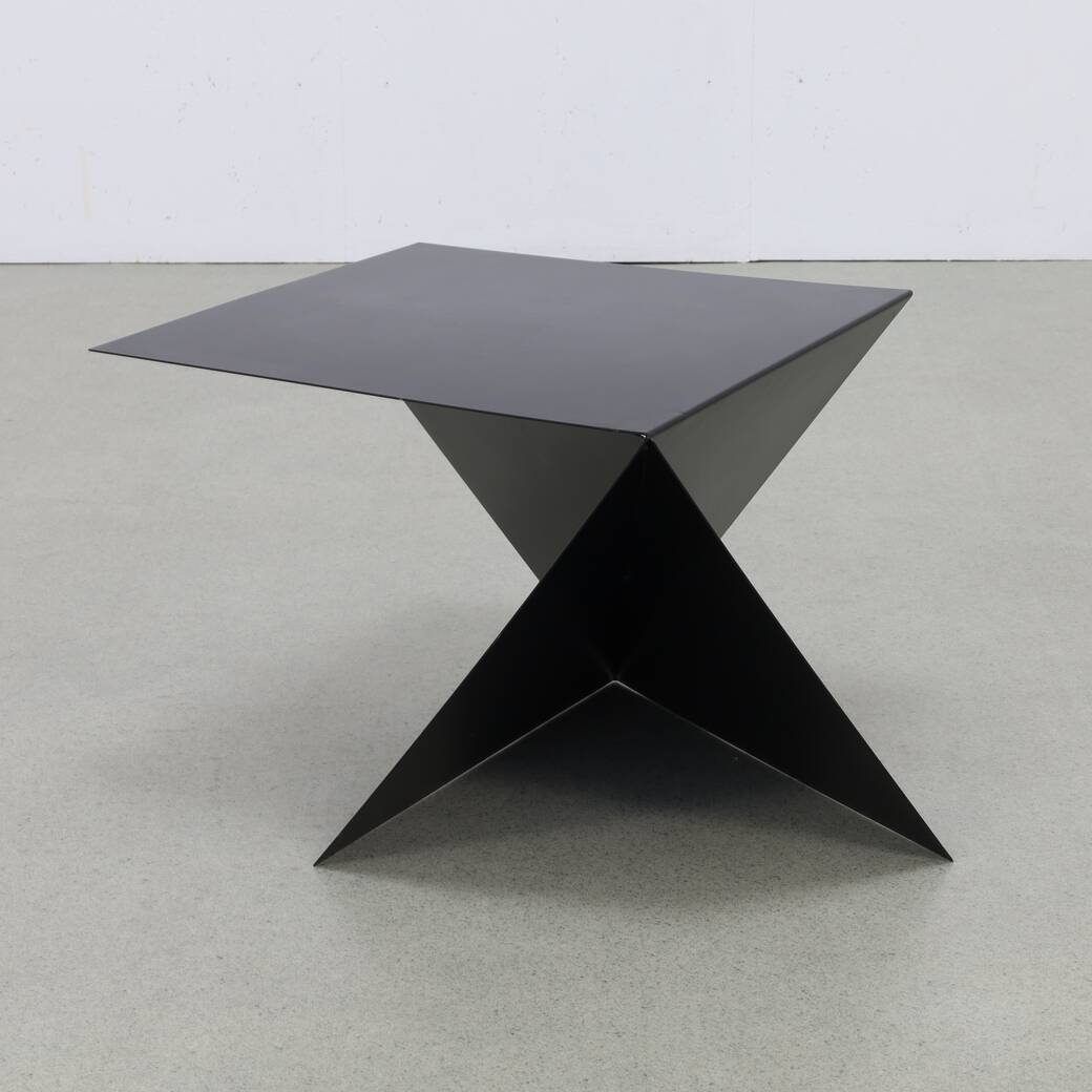 Postmodern metal Side Table in Memphis style, 1980s