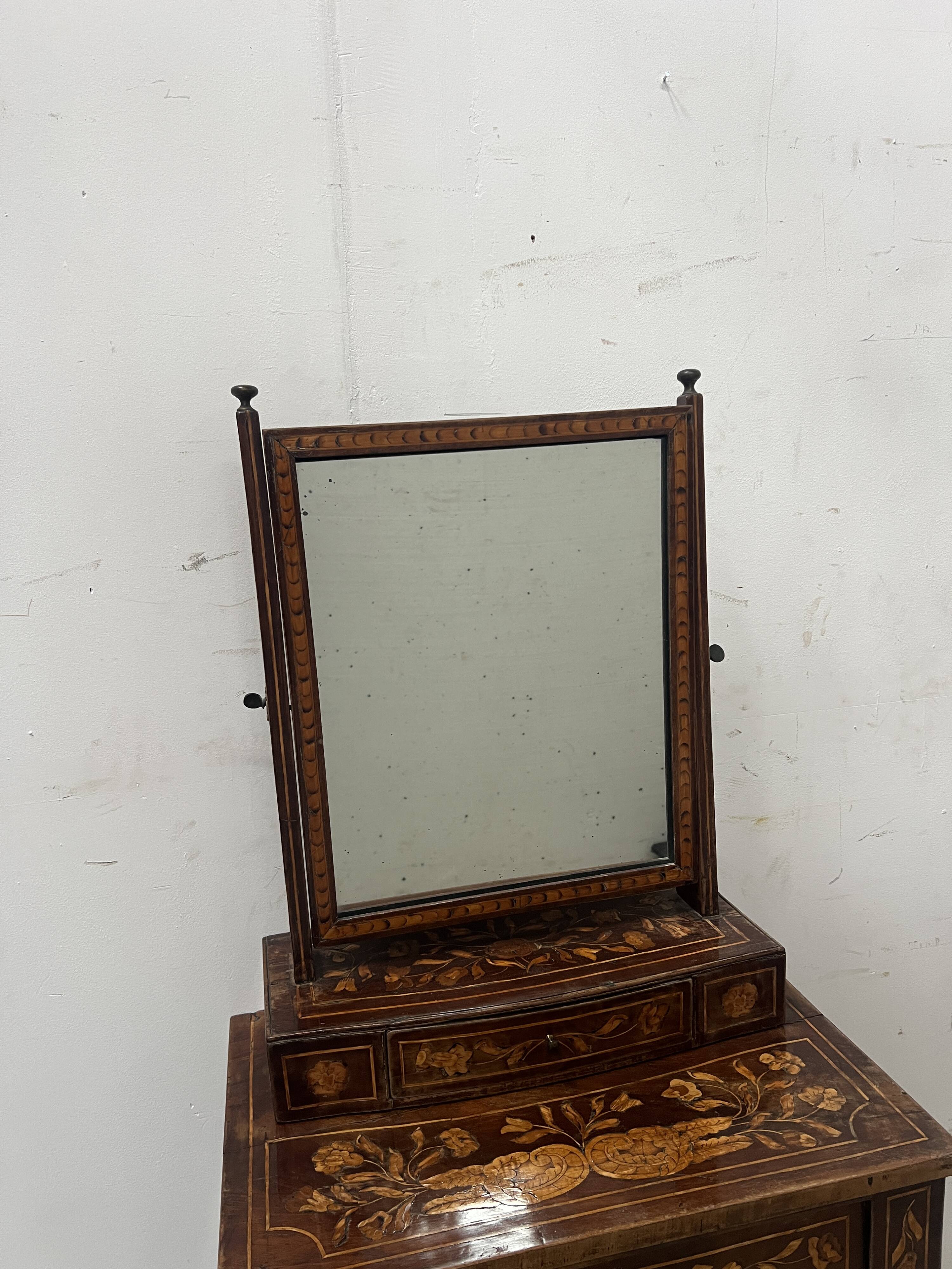 Dutch marquetry dressing table, 19th century.