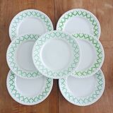 Set of 7 Badonviller flat plates, trellis decor