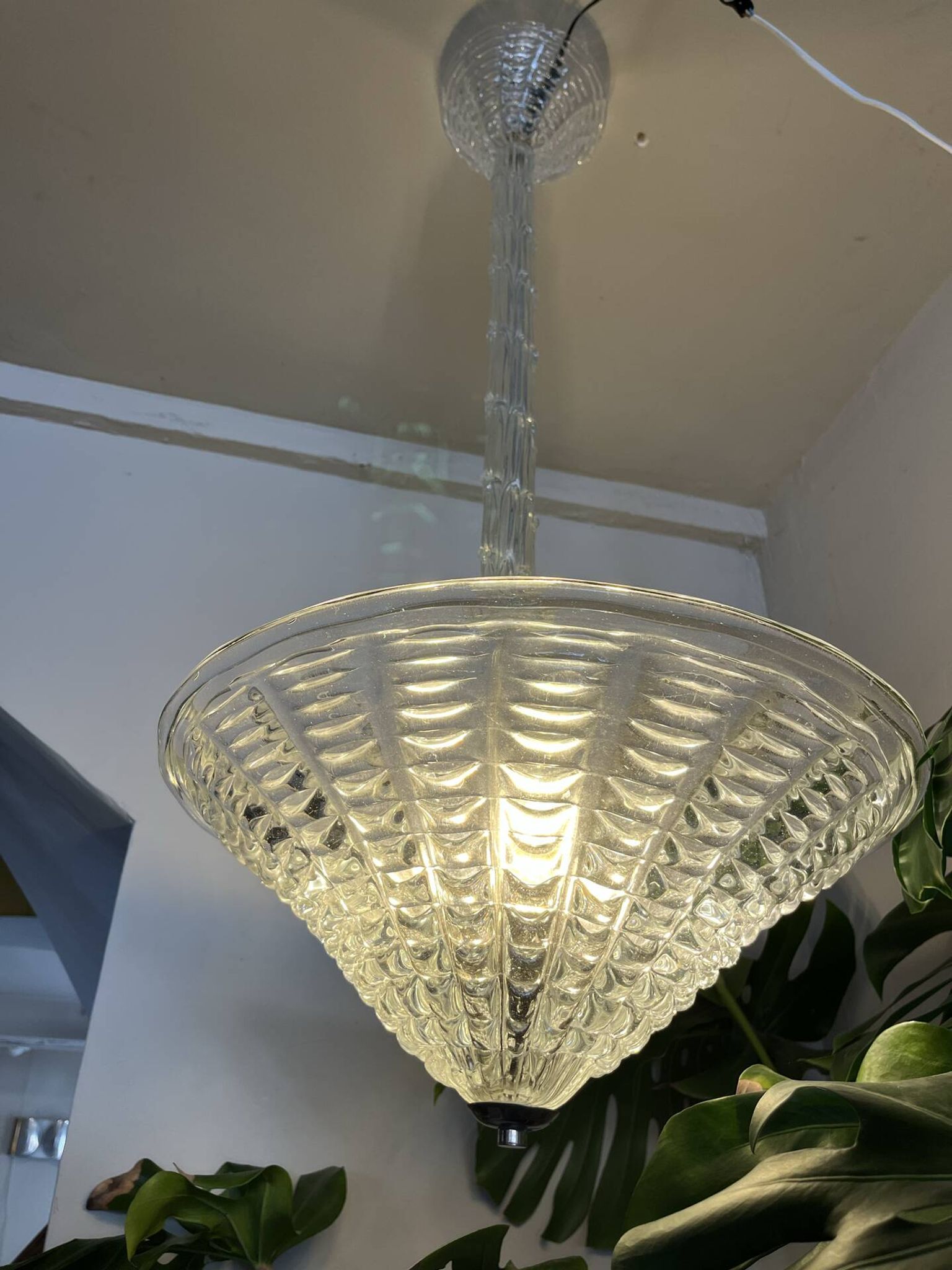 Belle suspension en verre Art Déco