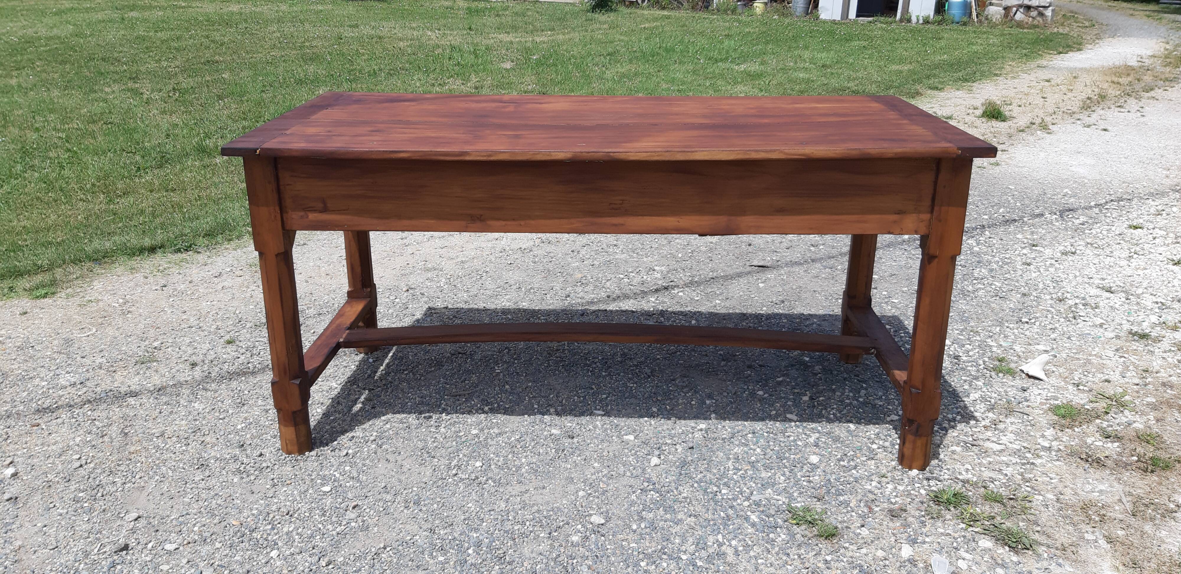 Country farm table 19th in cherry 2 drawers