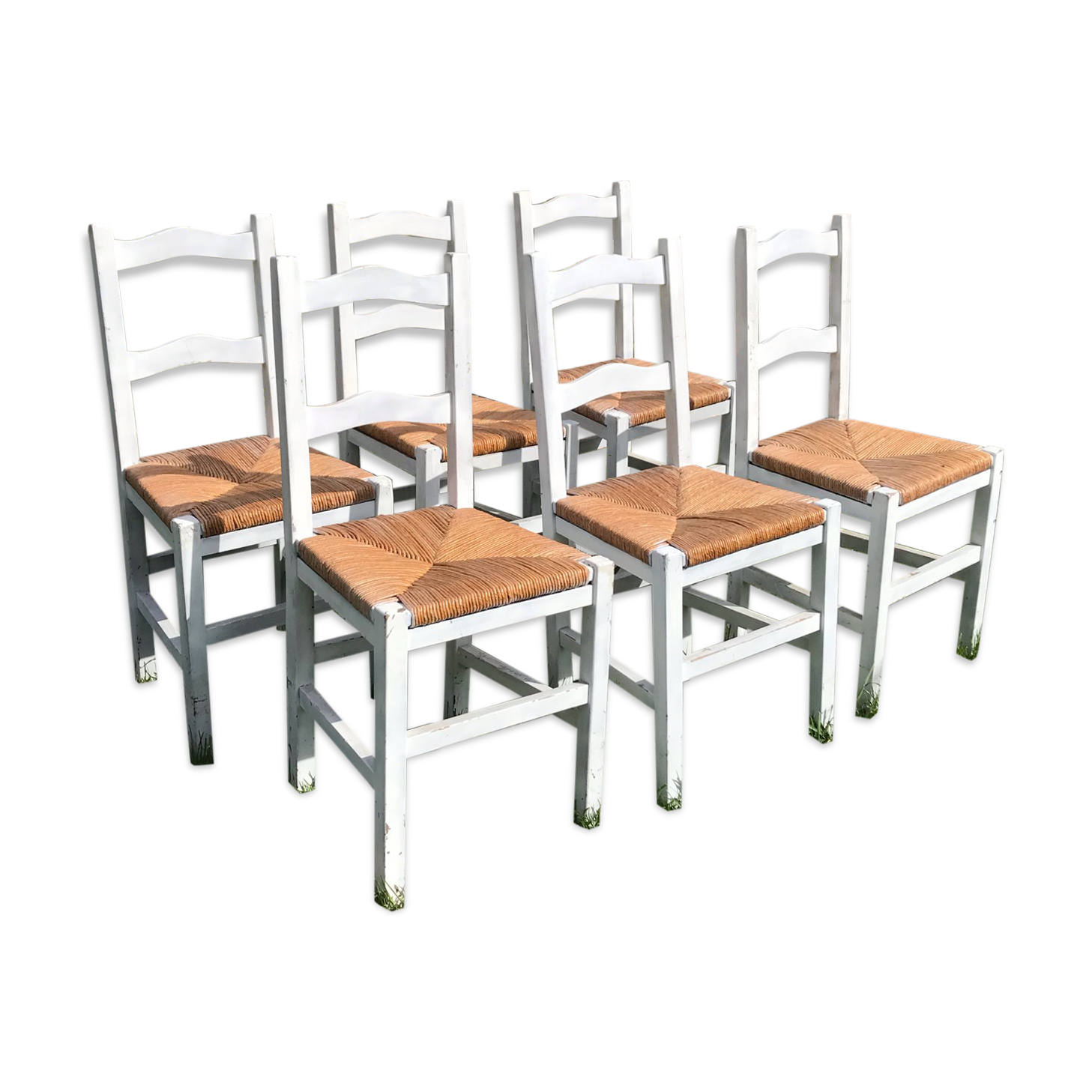 6 chaises blanches en bois assises paillées