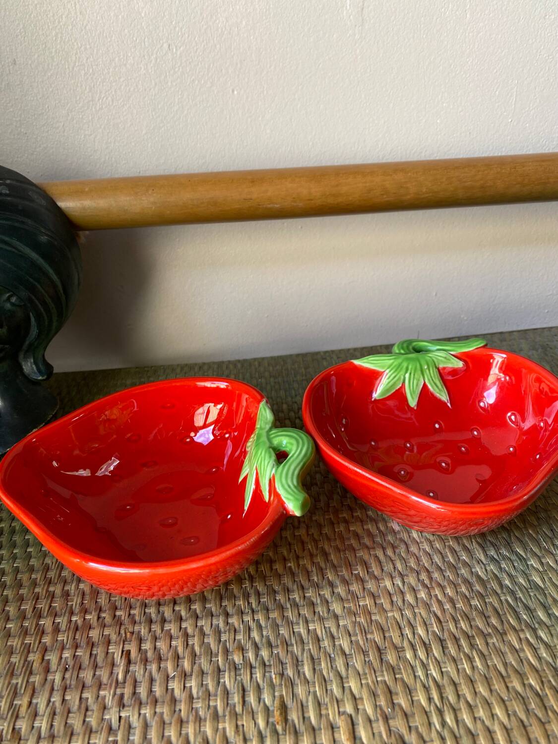 Ceramic strawberry cup
