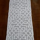 Crocheted table path