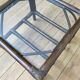 Table d'appoint en rotin avec sa plaque en verre