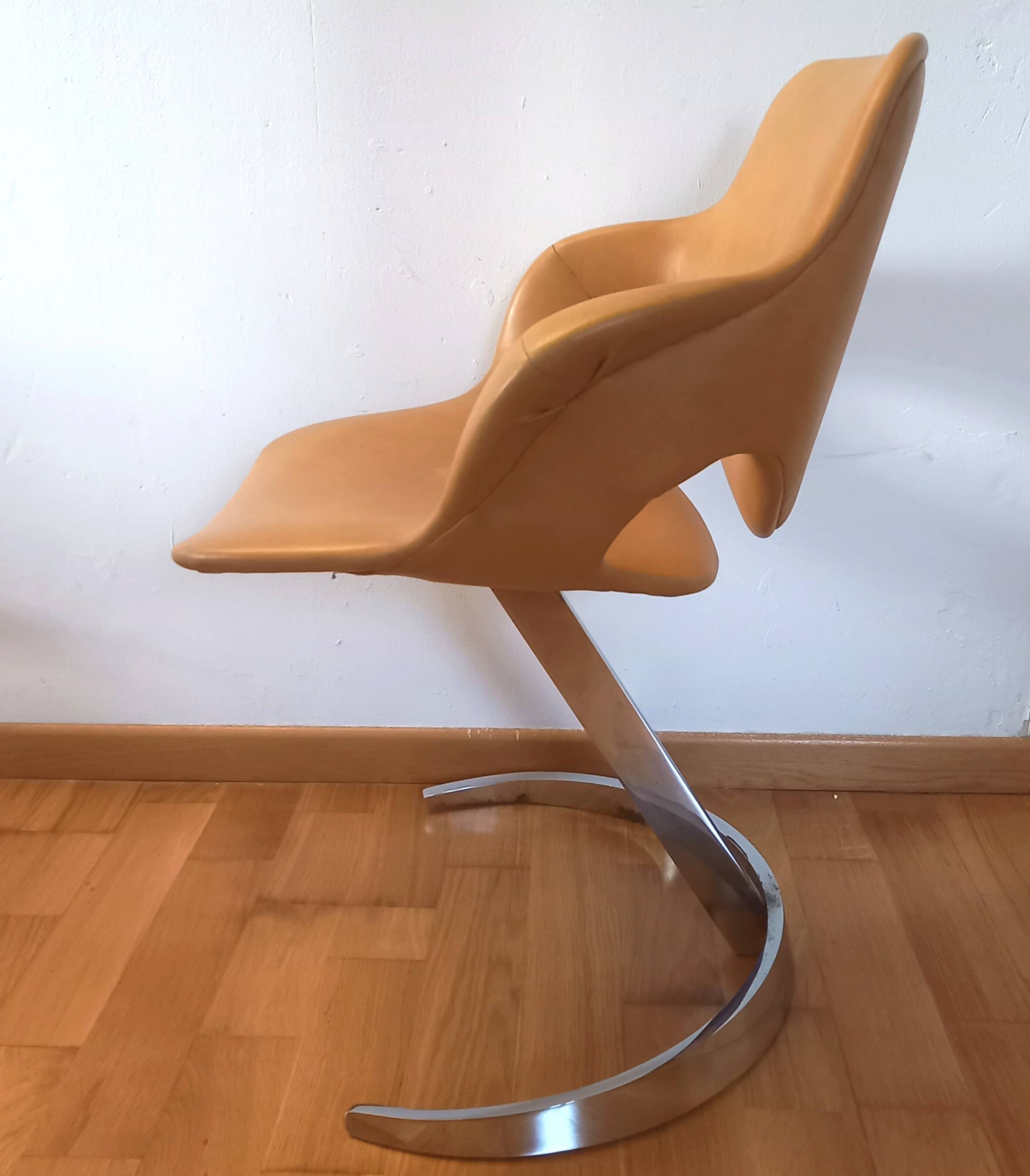 Eurosteel Idée 2000 armchair, contemporary design
