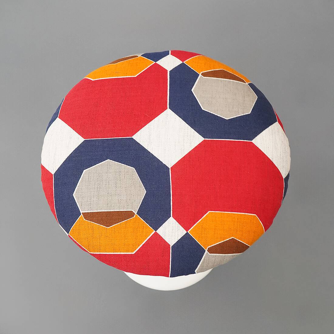 Space Age stool with tulip base, 1960s