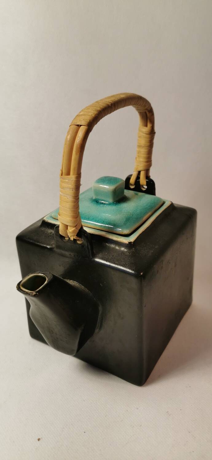 Very beautiful Vietnamese-made tea service, handcrafted