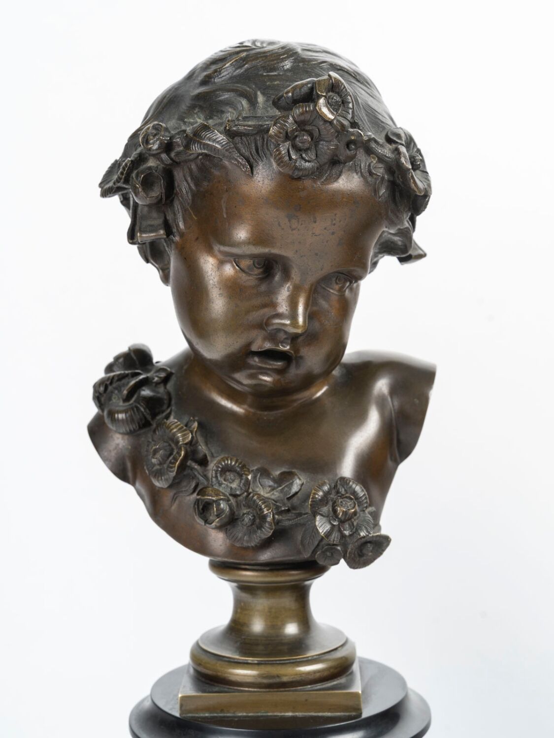 "The Children of Bacchus" Pair of Putti in bronze Late 19th Century