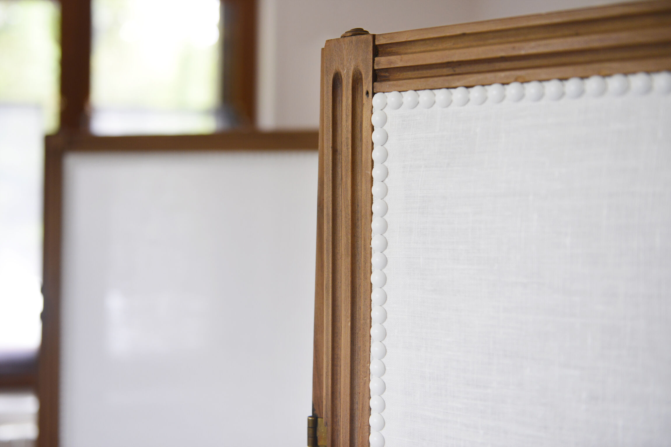 Wood and linen screen
