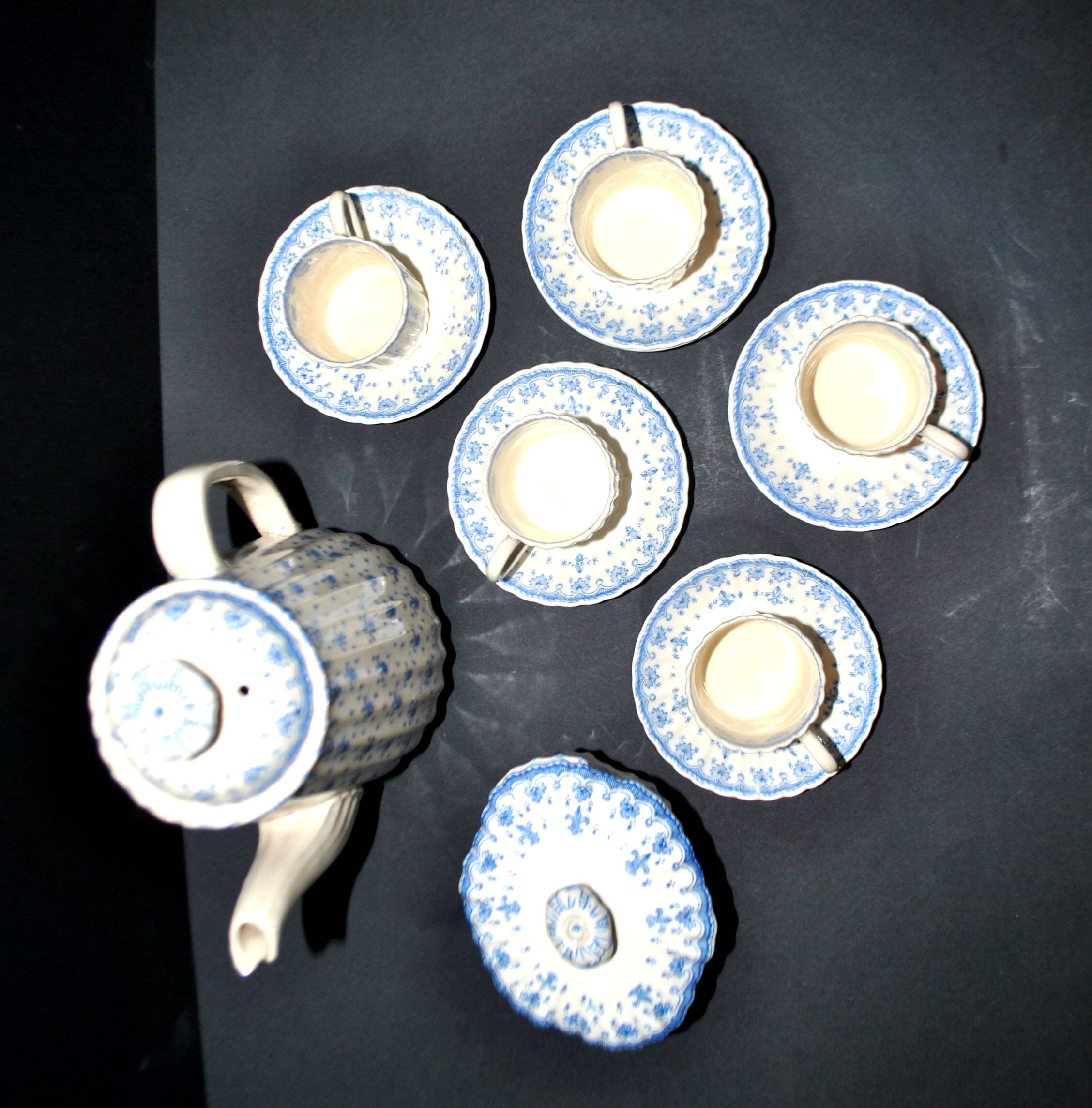 Antique Copeland English earthenware Fleur-de-lis coffee service, 19th century